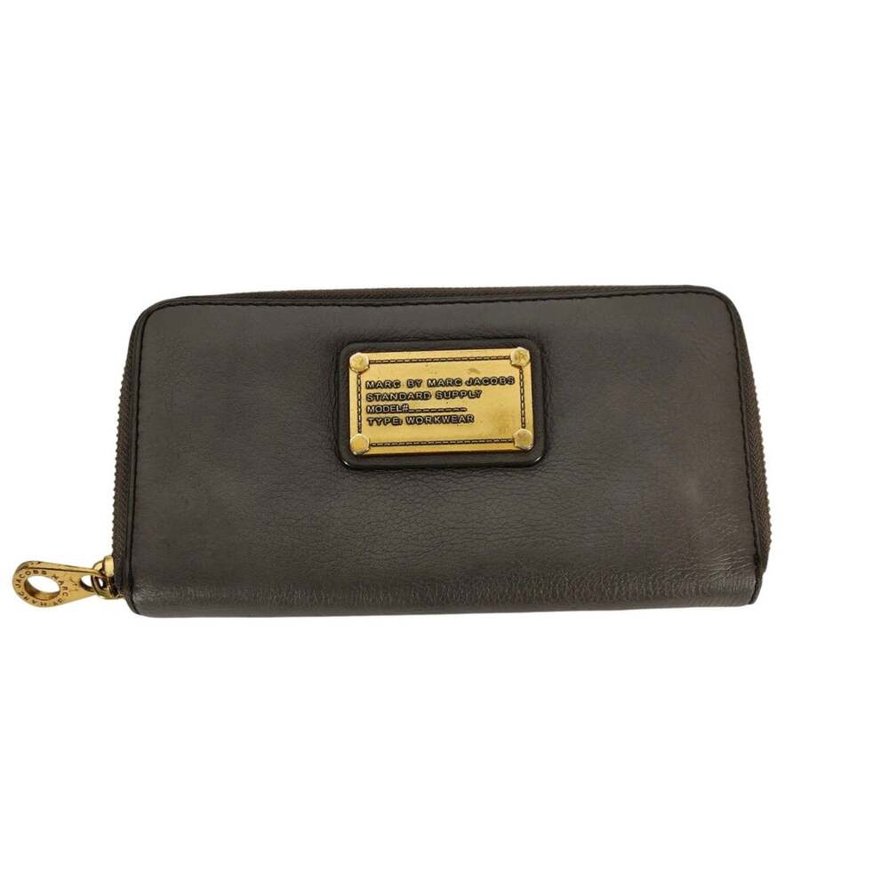MARC BY MARC JACOBS ZIPPER BI-FOLD DARK BROWN 4" x 8" WALLET – 100% COW LEATHER